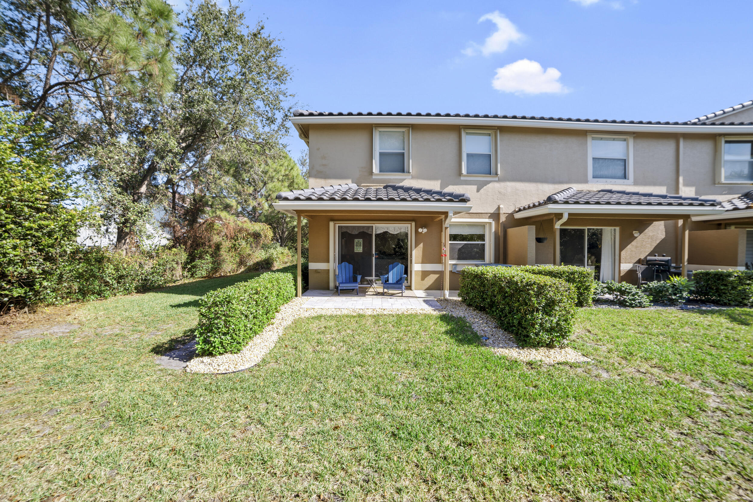 2736 Southeast Birmingham Drive Stuart, FL 34994 - Photo 28 of 41 End unit