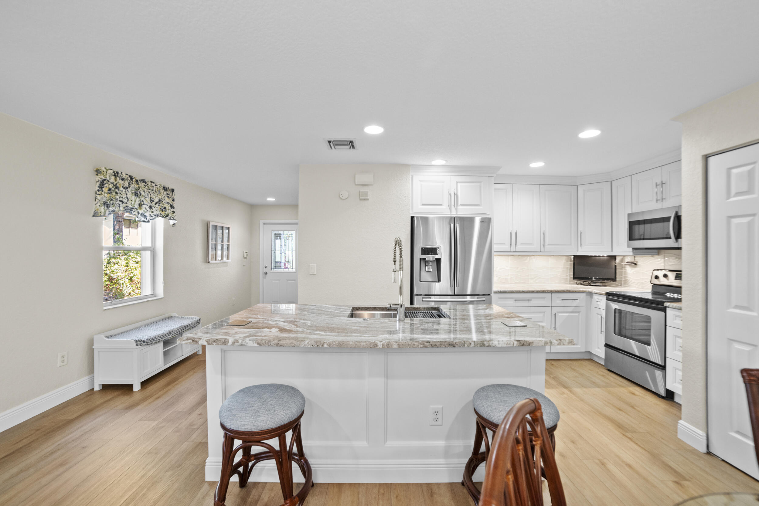 2736 Southeast Birmingham Drive Stuart, FL 34994 - Photo 7 of 41 Large Island