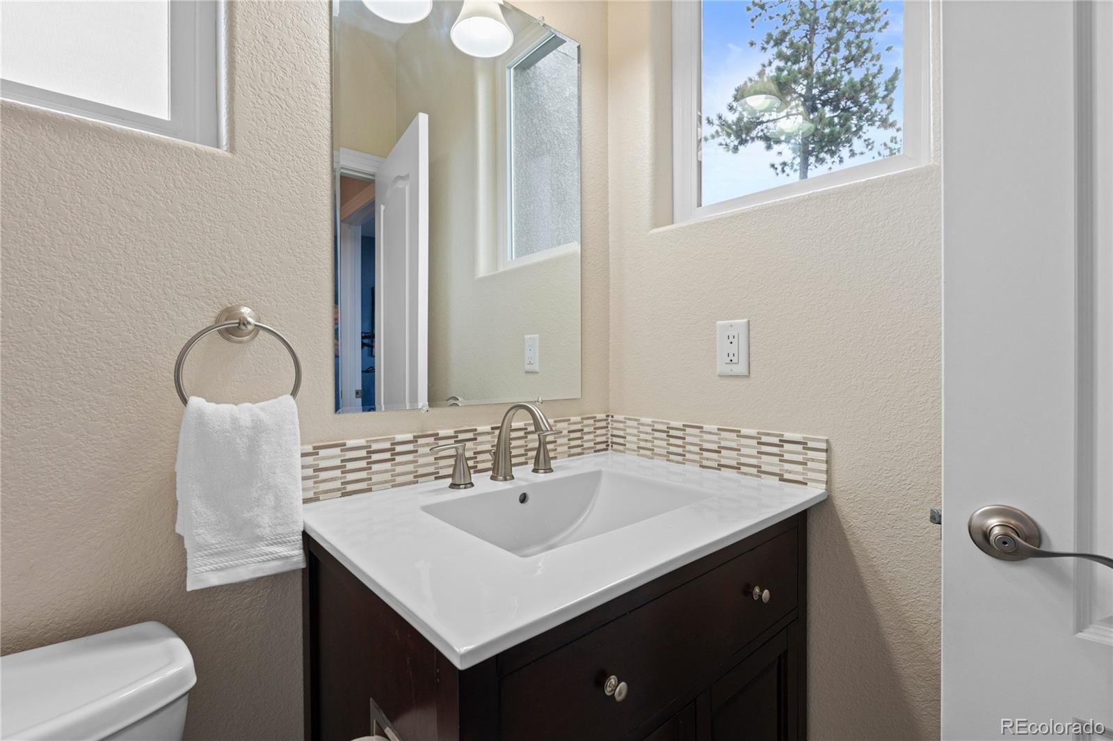 15721 South Furrow Road Larkspur, CO 80118 - Photo 18 of 32