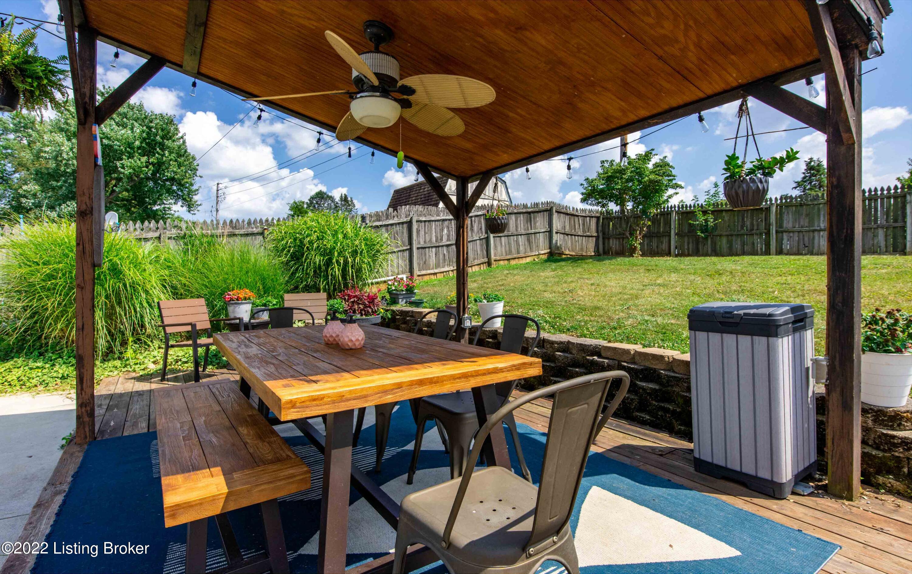 7402 Bluffington Road Louisville, KY 40291 - Photo 48 of 62 7402-Bluffington-Rd_053