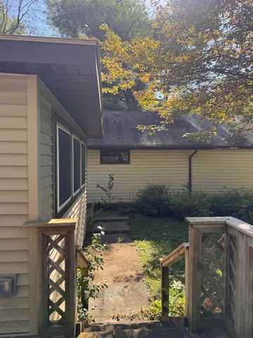 $295,000 | 401 Bailey Street, Waupaca, WI 54981