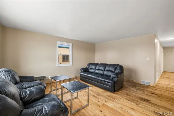 $499,000 | 967 Kenmore Avenue, Tonawanda, NY 14223