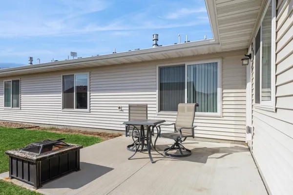 $279,900 | 413 Fawn Run, Kenyon, MN 55946