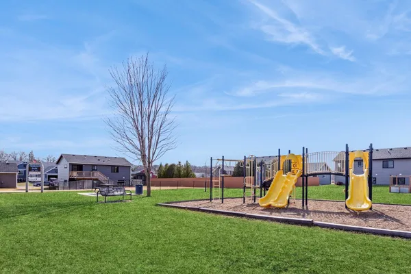 $279,900 | 413 Fawn Run, Kenyon, MN 55946