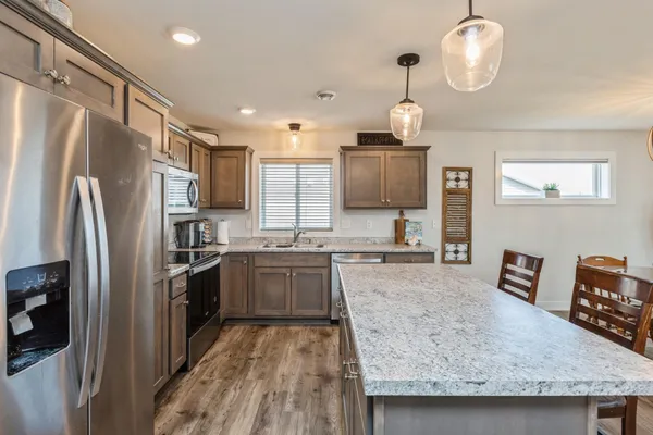 $279,900 | 413 Fawn Run, Kenyon, MN 55946