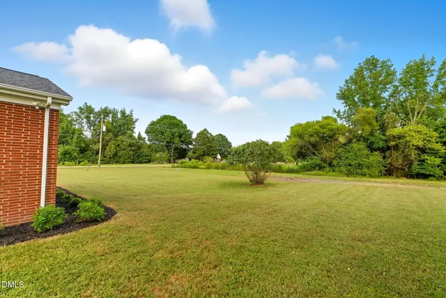 a view of an ocean from a yard