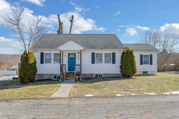 $475,000 | 34 Ashburton Road, Carmel, NY 10512
