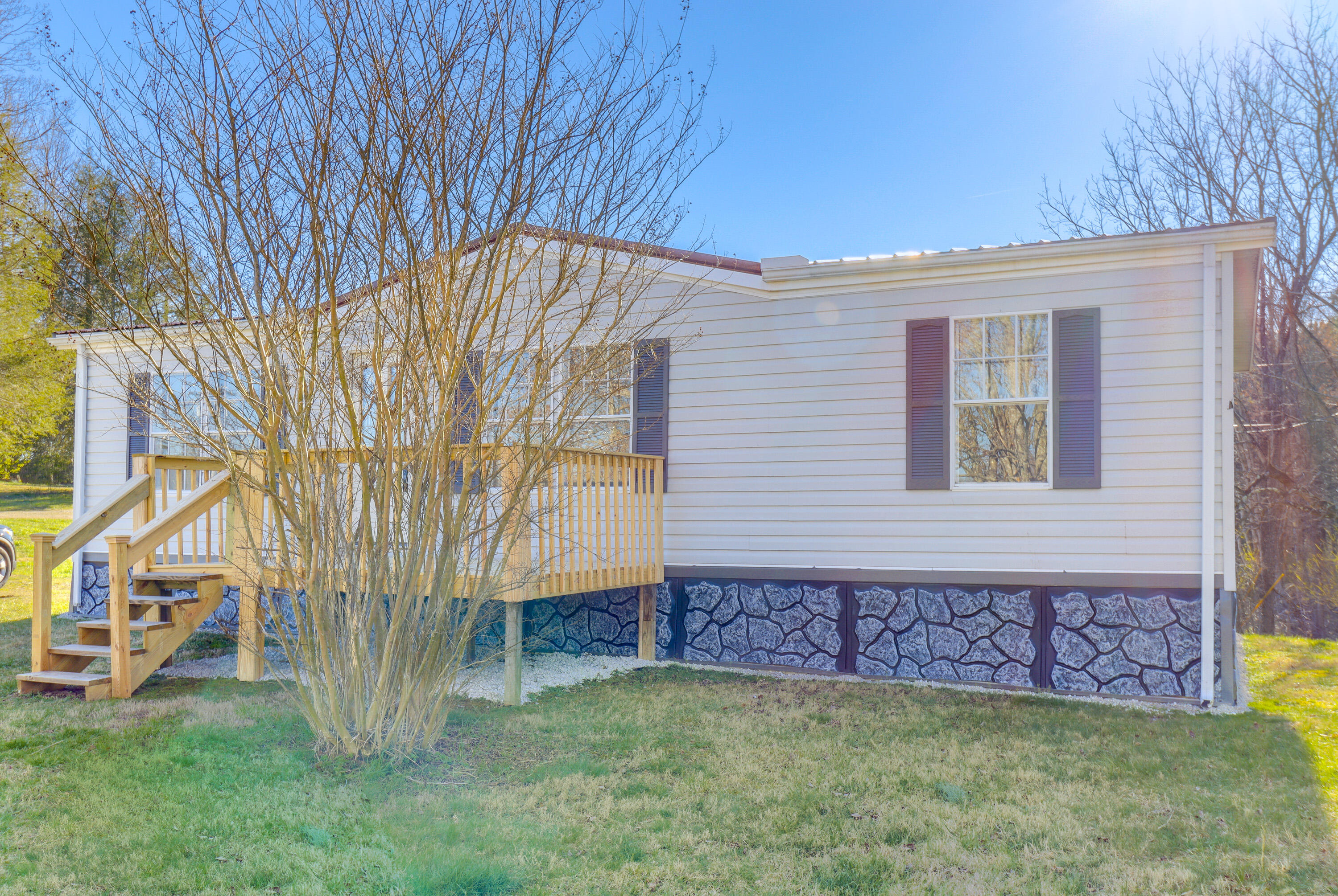 1317 Hawk Creek Road London, KY 40741 - Photo 1 of 39 hawk creek pic