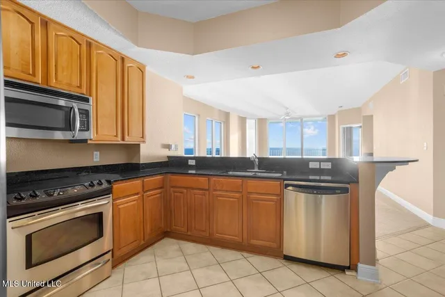 $565,000 | 2668 Beach Boulevard, Unit 1406, Biloxi, MS 39531