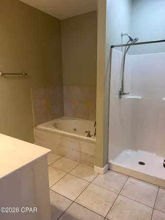 $2,400 | 3704 Tiki Drive, Panama City Beach, FL 32408