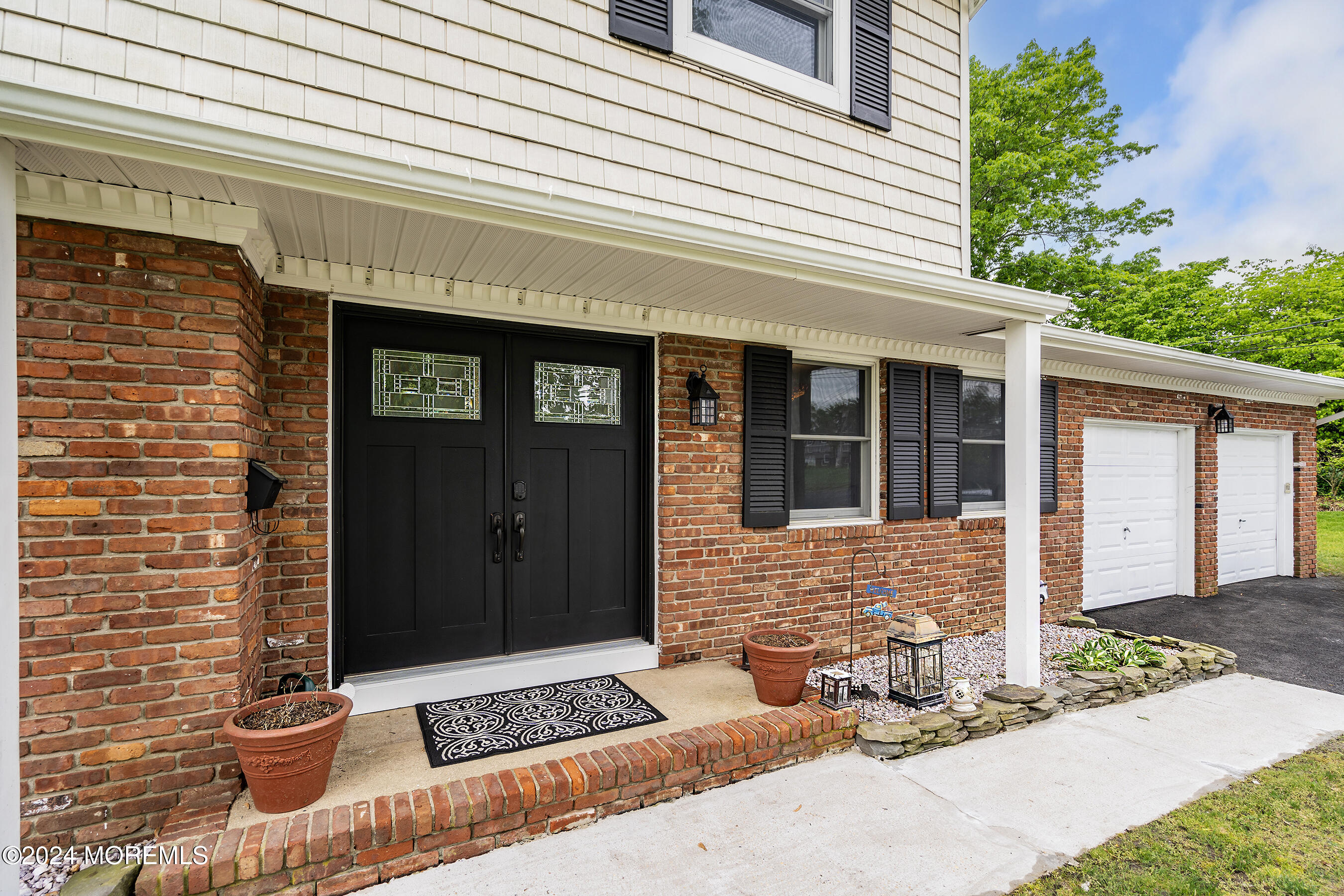 59 Westbrook Road Howell, NJ 07731 - Photo 5 of 35 a front view of a building