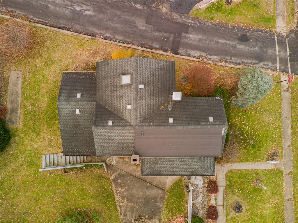 21 Maple Street Lyons, NY 14489 - Photo 33 of 37 This shot gives you a great view of the roof!