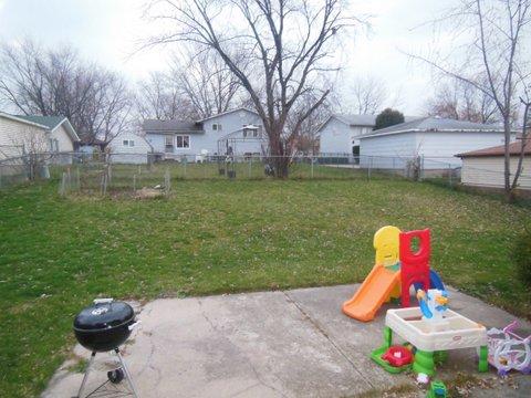 136 Butternut Drive Bolingbrook, IL 60440 - Photo 7 of 8