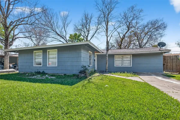 $1,950 | 6022 Lyndhurst Drive, Houston, TX 77033