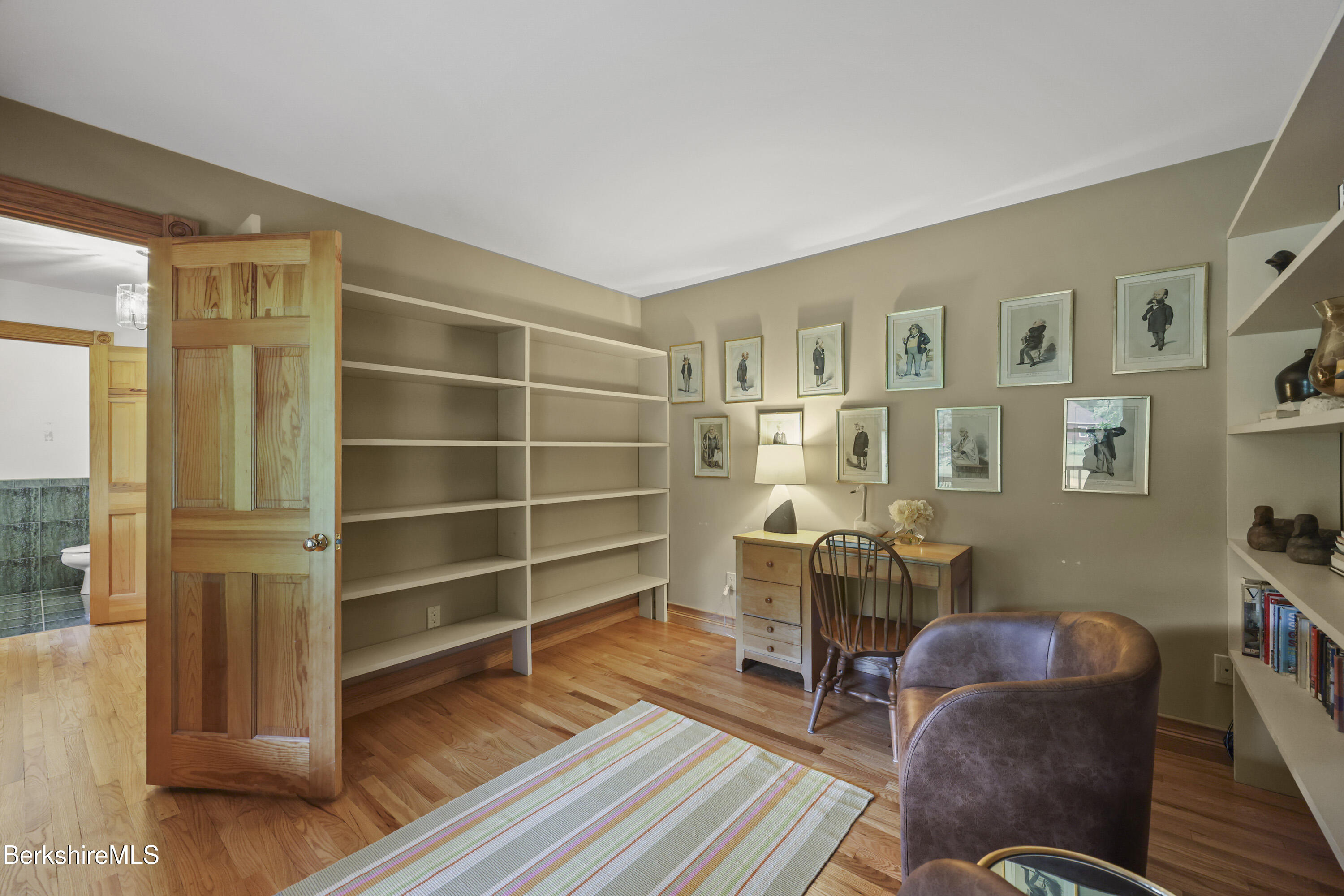 268 County Road New Marlborough, MA 01230 - Photo 11 of 44 Library