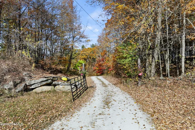 $1,650,000 | 268 County Road, New Marlborough, MA 01230