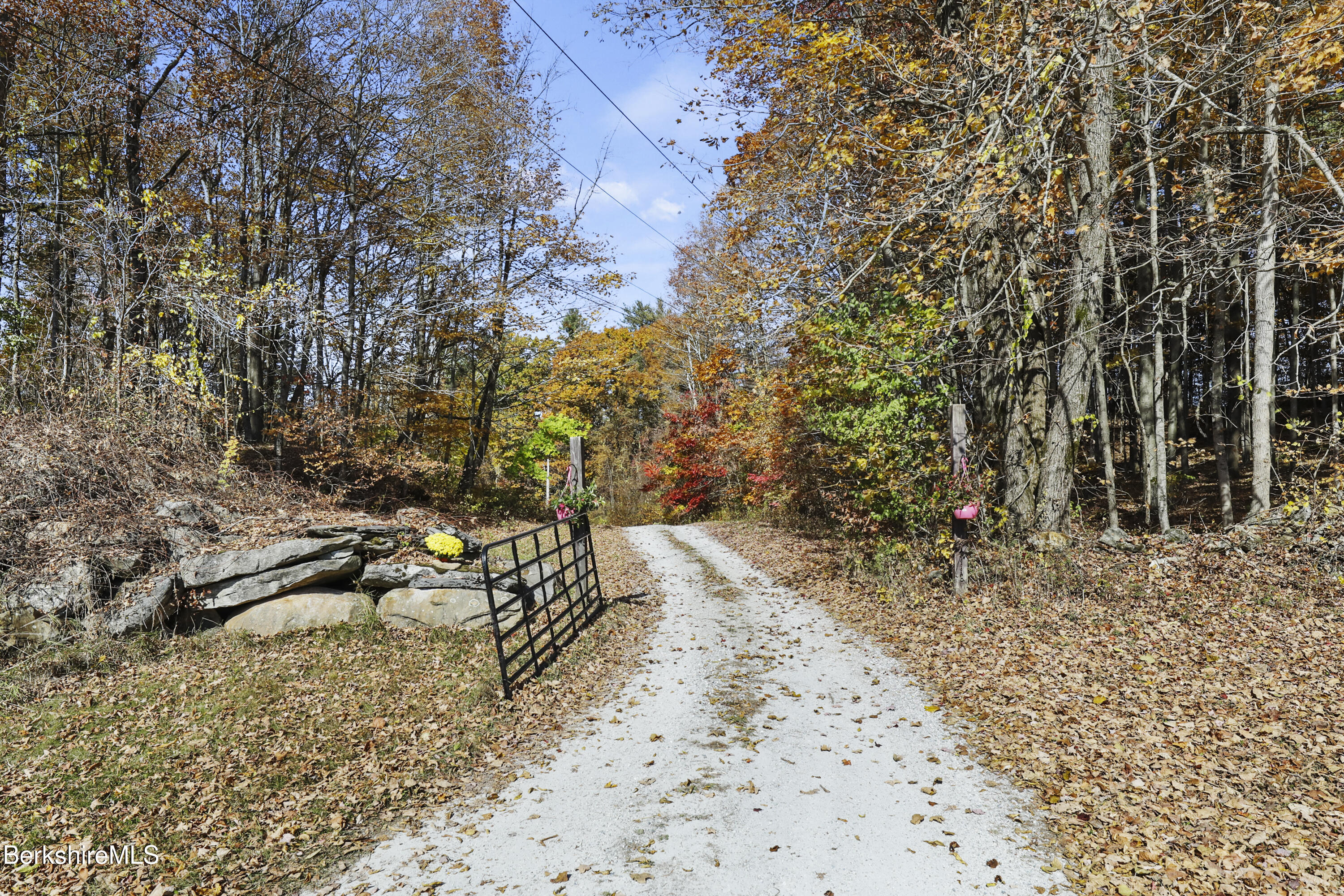 268 County Road New Marlborough, MA 01230 - Photo 26 of 44 Entrance