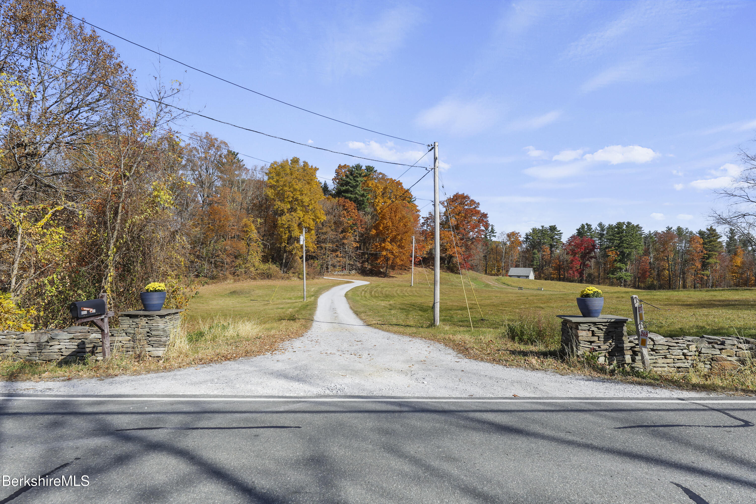 268 County Road New Marlborough, MA 01230 - Photo 27 of 44 Entrance