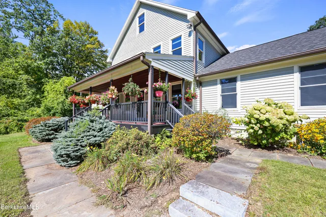 $1,650,000 | 268 County Road, New Marlborough, MA 01230