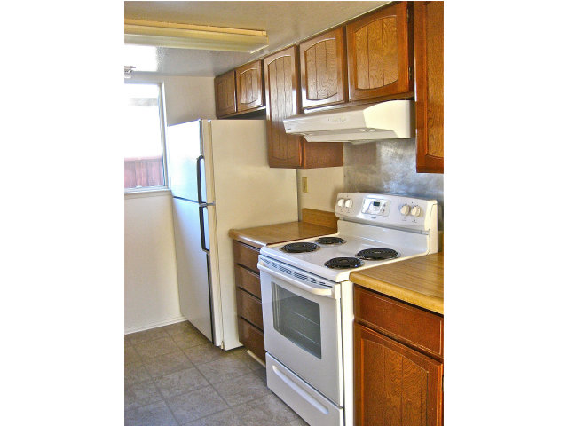 524 El Rio Street Watsonville, CA 95076 - Photo 4 of 10 Gallery Image 4