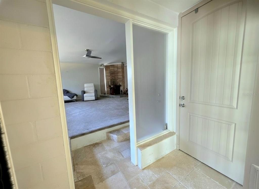 6736 Ralston Beach Circle Tampa, FL 33614 - Photo 17 of 37 a view of an empty room and window