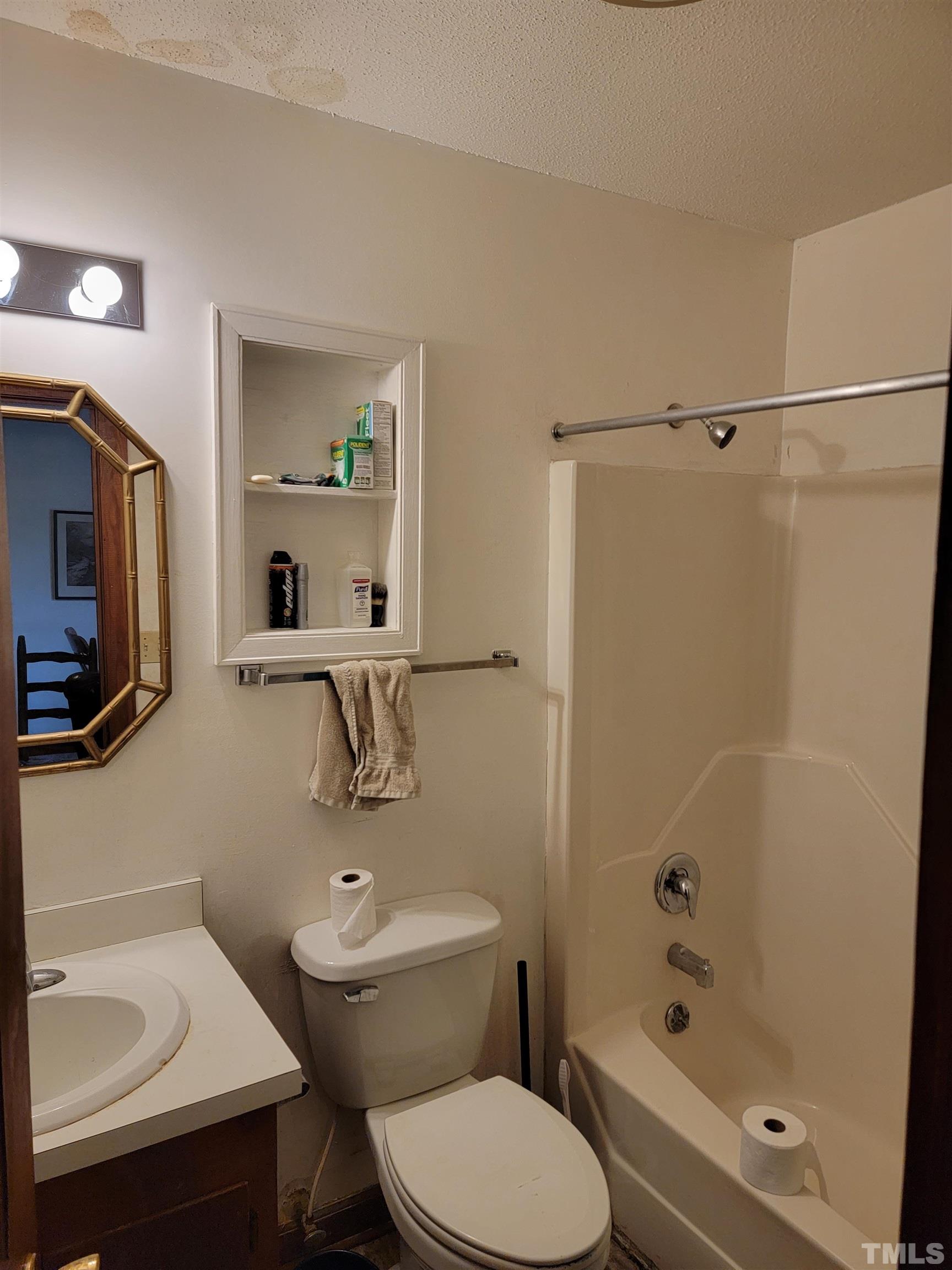 6061 Old Fairground Road Benson, NC 27504 - Photo 18 of 22 Gallery Image 18