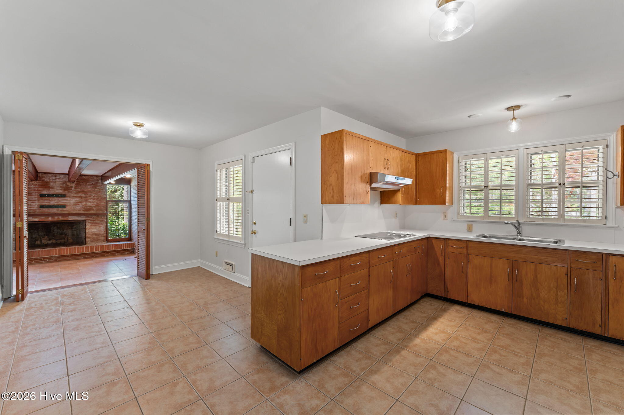 225 Arbutus Road Southern Pines, NC 28387 - Photo 18 of 55 18-web-or-mls-DSC06377