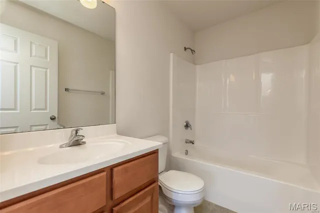 $1,050 | 1776 Lexington Place, Unit 200, Herculaneum, MO 63048