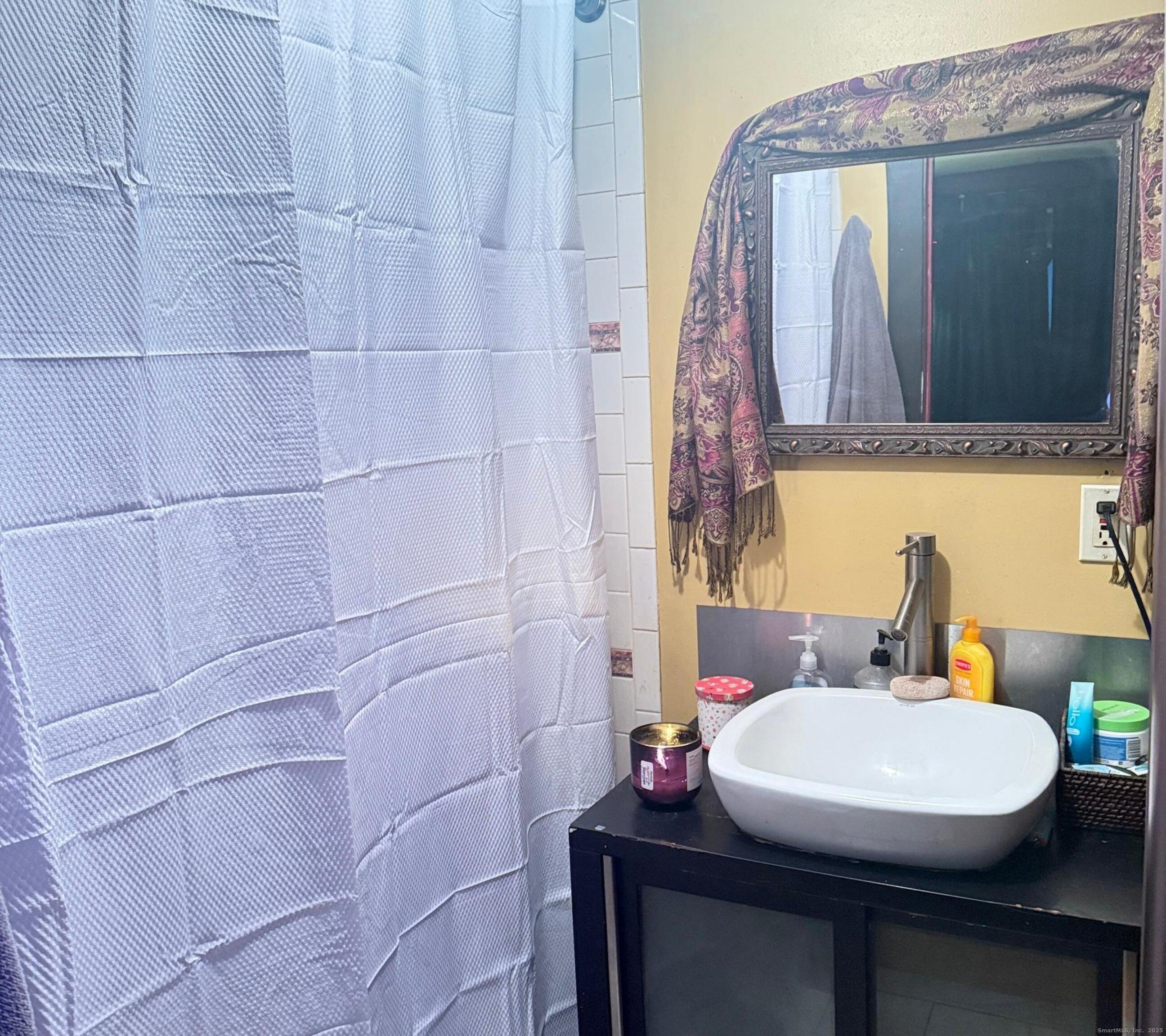 33 Lincoln Road Cromwell, CT 06416 - Photo 6 of 14