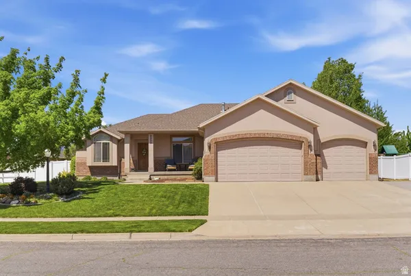 $694,900 | 2252 West 1125th Street South, Syracuse, UT 84075