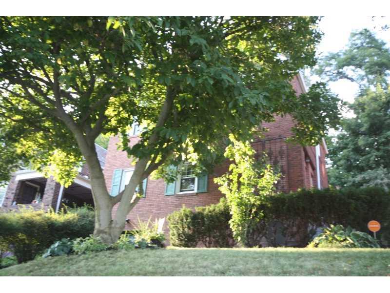 2908 Fernwald Road Pittsburgh, PA 15217 - Photo 1 of 10 Exterior Front.