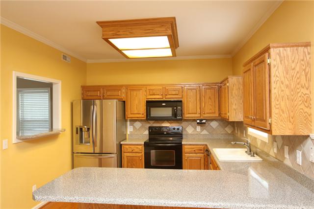 2064 Roderick Circle Franklin, TN 37064 - Photo 6 of 20 Gallery Image 6