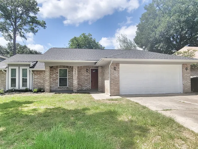 $1,995 | 3407 Saratoga Drive, Houston, TX 77088