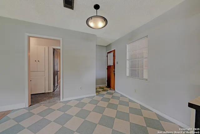 $575,000 | 1400 St Edwards Austin Tx 78704, Austin, TX 78704