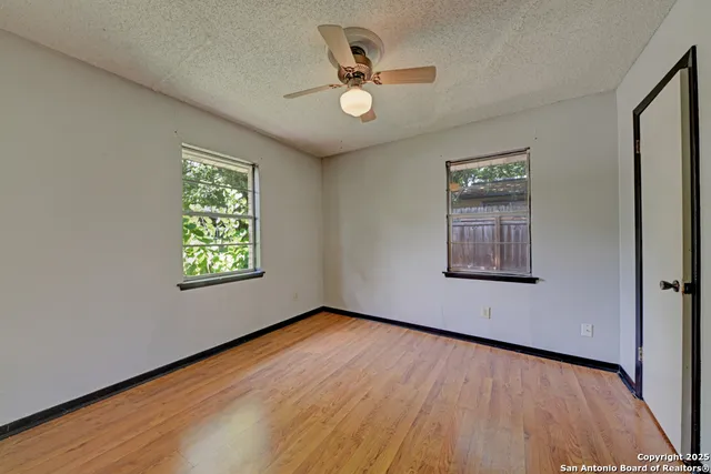 $575,000 | 1400 St Edwards Austin Tx 78704, Austin, TX 78704