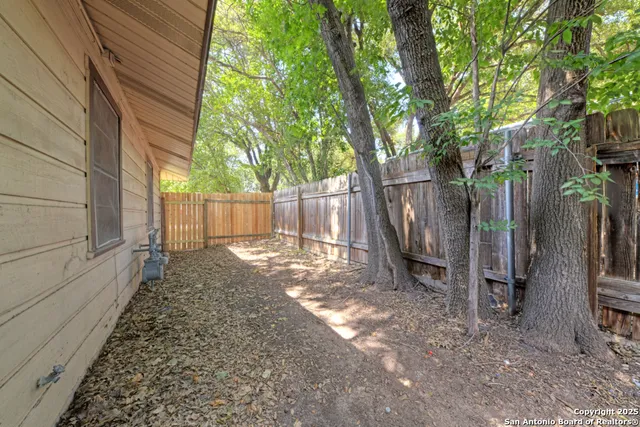 $575,000 | 1400 St Edwards Austin Tx 78704, Austin, TX 78704