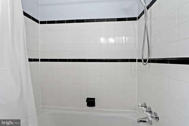 $349,900 | 1415 South Edgewood Street, Unit 463, Arlington, VA 22204