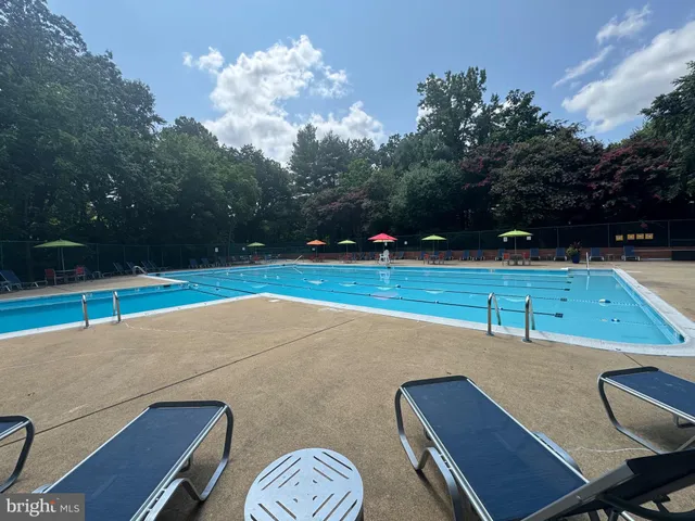 $349,900 | 1415 South Edgewood Street, Unit 463, Arlington, VA 22204