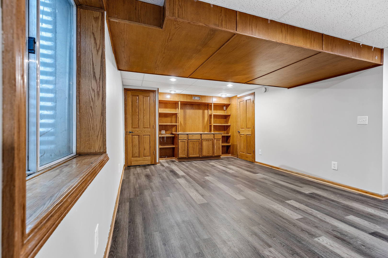 2123 Grayhawk Drive Aurora, IL 60503 - Photo 16 of 18 a view of empty room with wooden floor