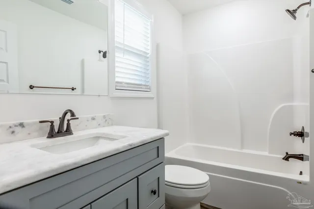 $399,900 | 1409 Madelyn Wds Drive, Pensacola, FL 32506