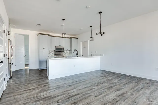 $399,900 | 1409 Madelyn Wds Drive, Pensacola, FL 32506