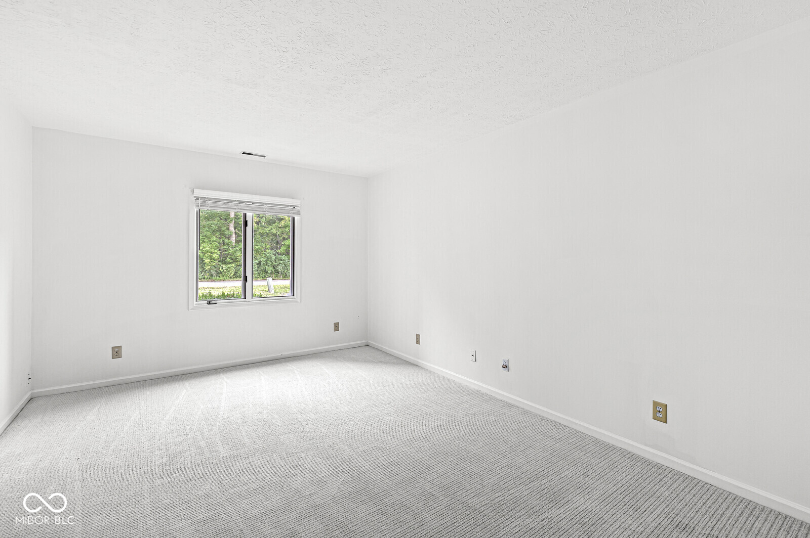 7719 River Road Indianapolis, IN 46240 - Photo 22 of 40