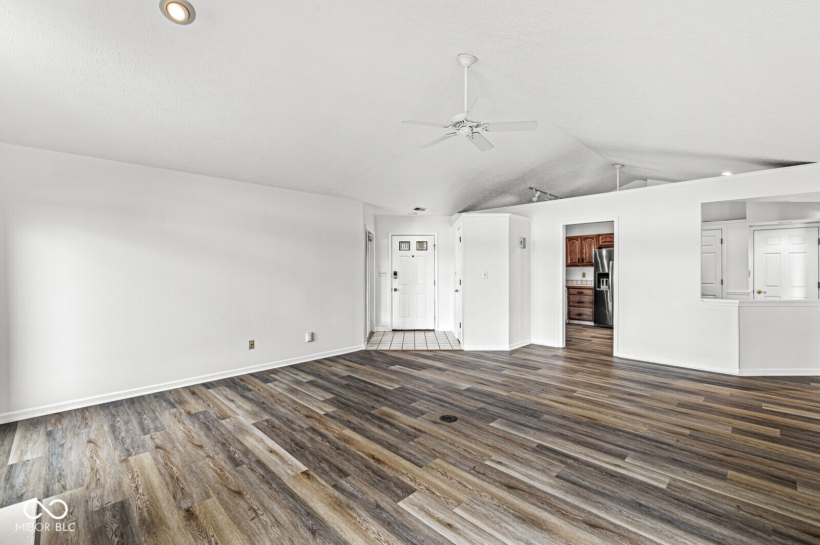 7719 River Road Indianapolis, IN 46240 - Photo 8 of 40