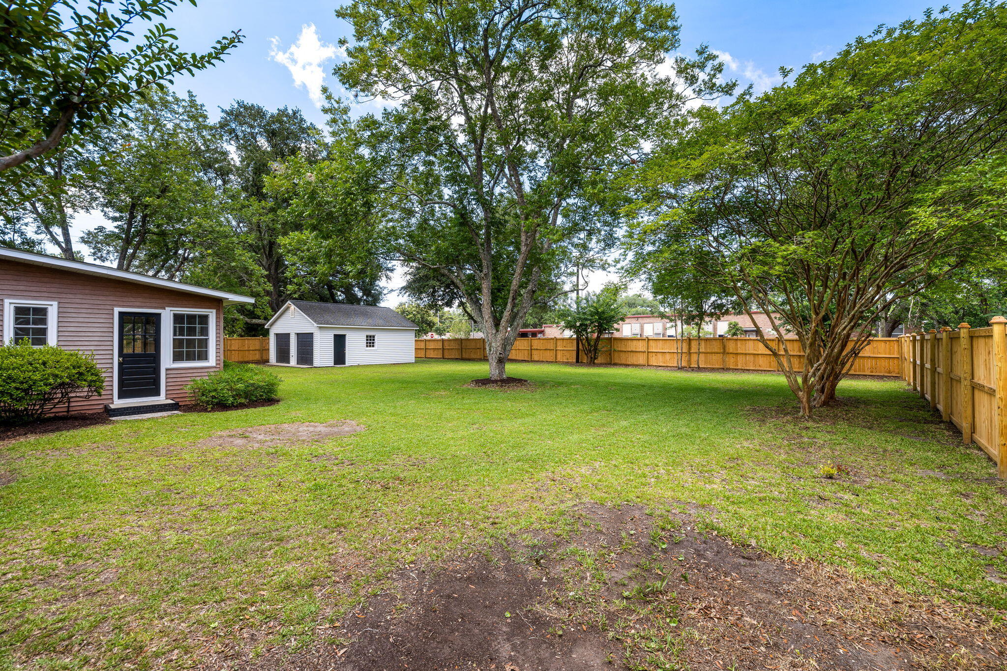 1335 Old Colony Road Mount Pleasant, SC 29464 - Photo 25 of 33
