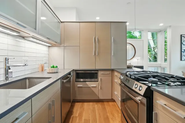 $1,895,000 | 89 Kirkland Street, Unit 89, Cambridge, MA 02138