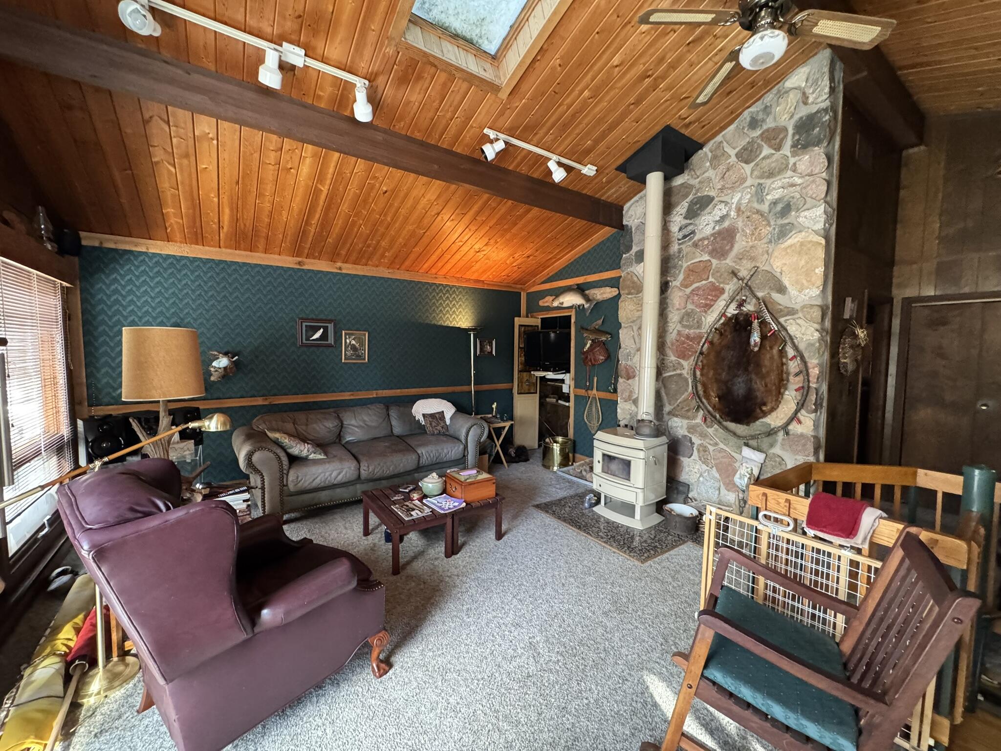 9463 East Pomeroy Springs Road Manistee, MI 49660 - Photo 4 of 41 IMG_7264