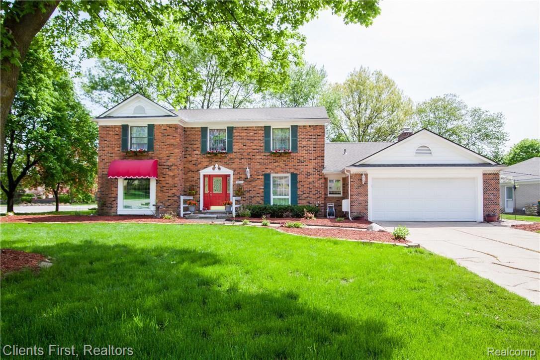 35501 Johnstown Road Farmington, MI 48335 - Photo 1 of 36 Welcome home!