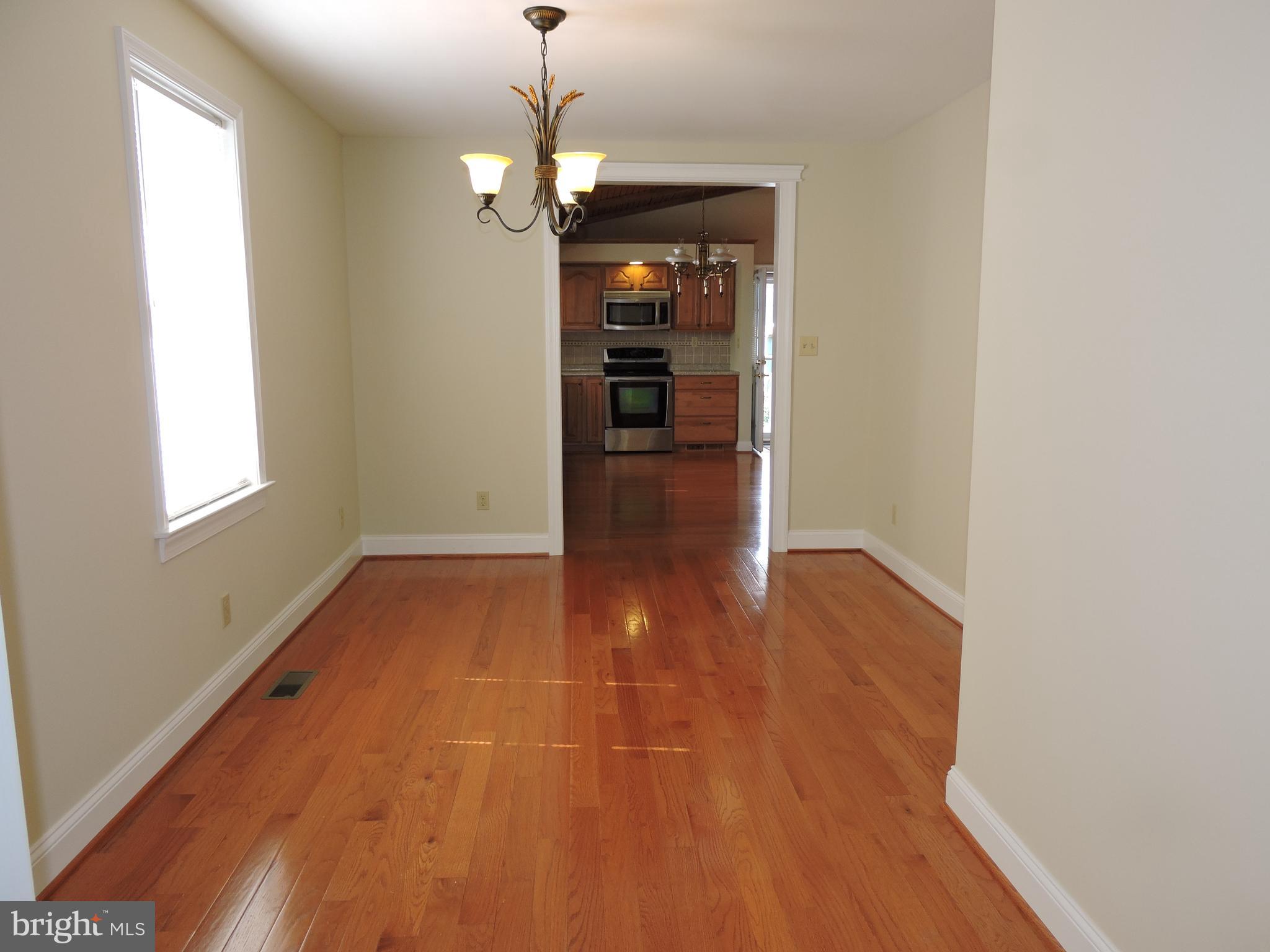 7609 Spruce Road Baltimore, MD 21222 - Photo 5 of 40