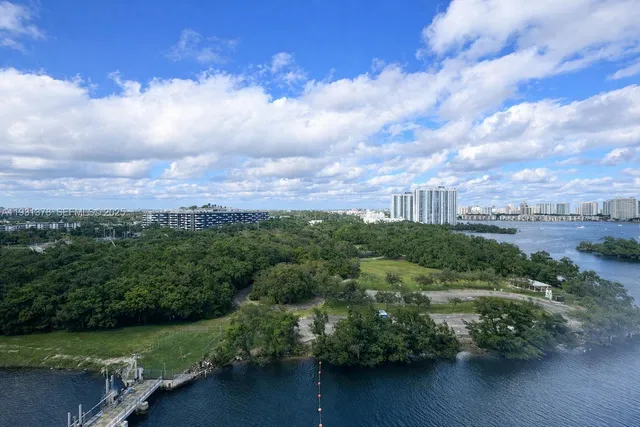 $510,000 | 16385 Biscayne Boulevard, Unit 1102, North Miami Beach, FL 33160