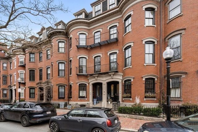 $920,000 | 12 Rutland Square, Unit 2, Boston, MA 02118